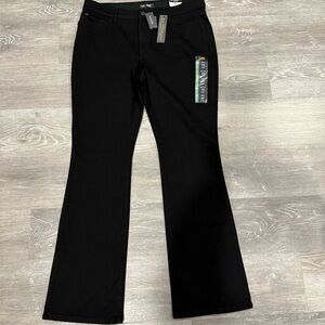 Lee Women’s Ultra Lux Mid Rise Flex Motion Bootcut Black Jeans, Size 18W. New!